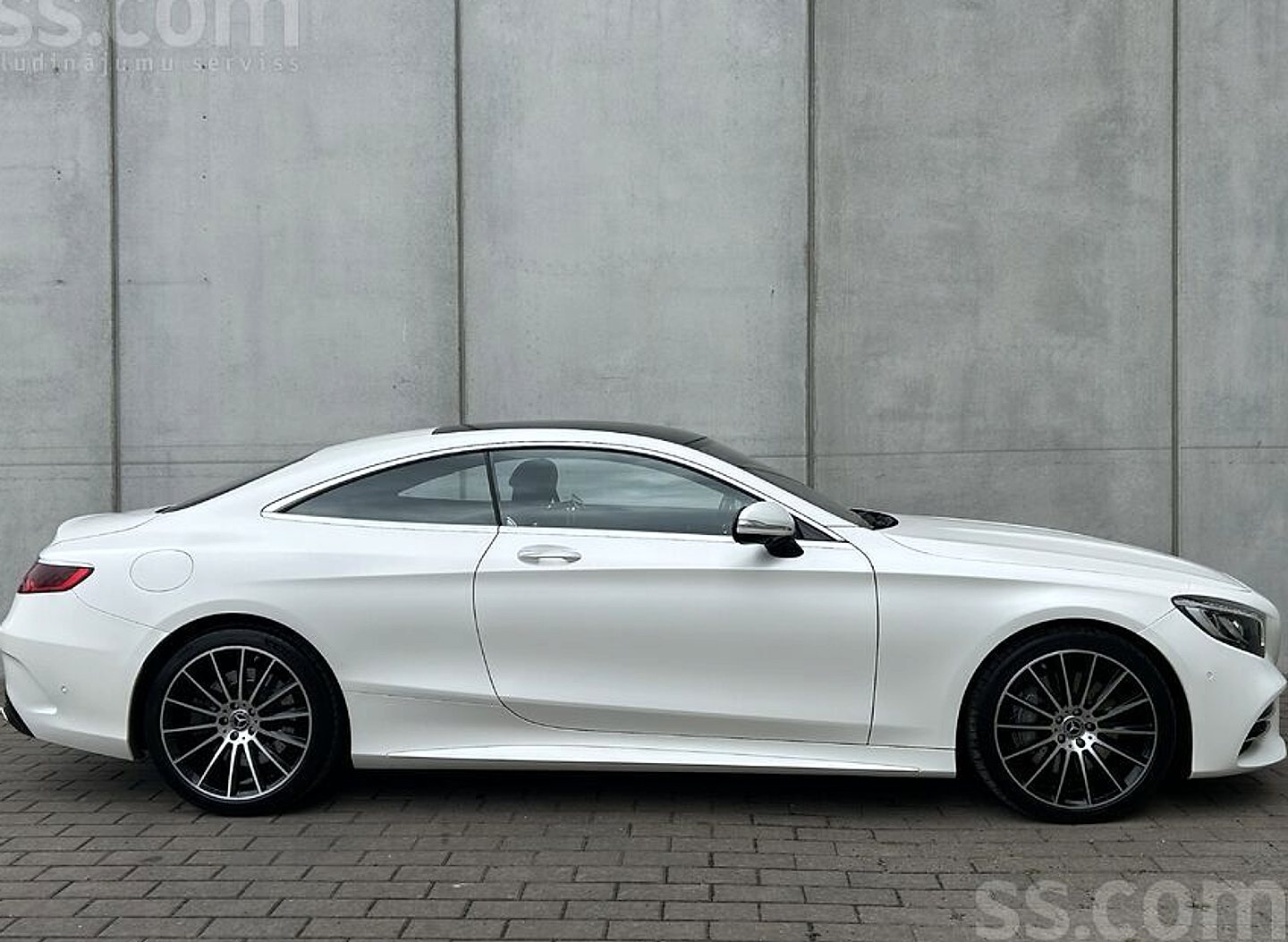 Mercedes-Benz S560 — foto 3