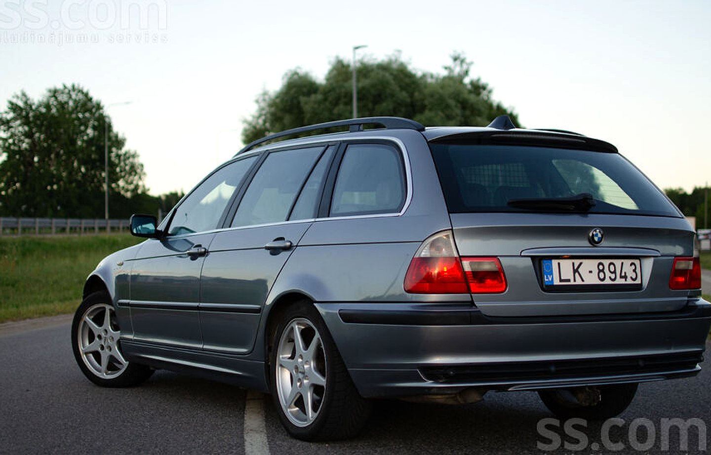 BMW 320 — foto 4