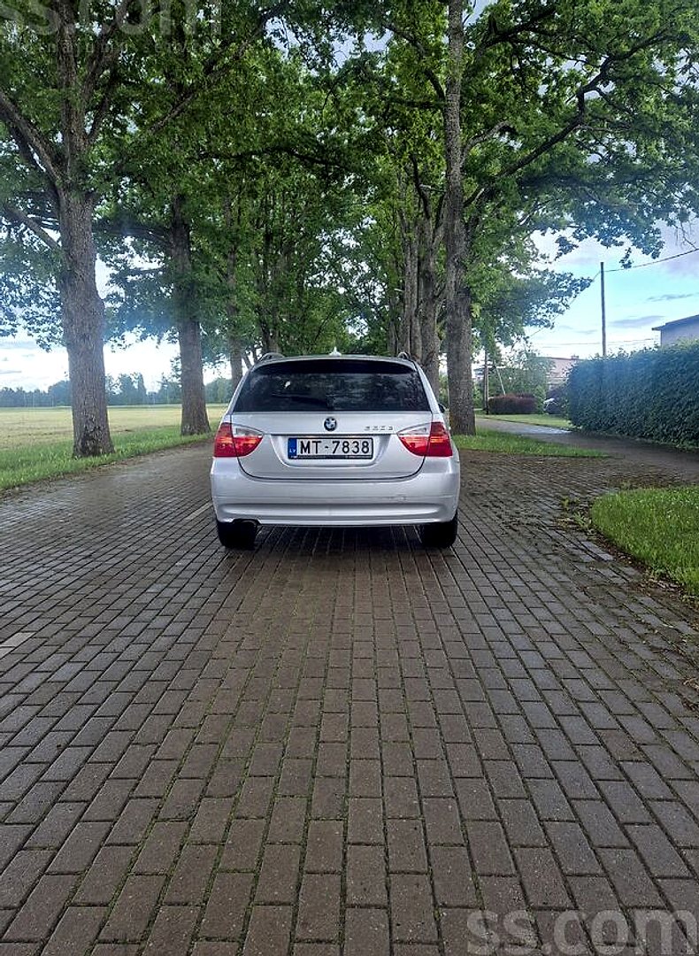BMW 320 — foto 4