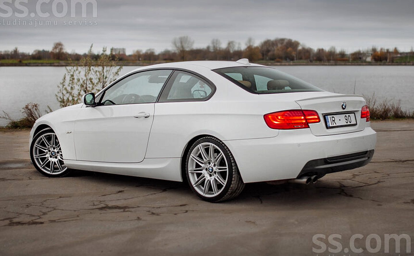 BMW 325 — foto 2
