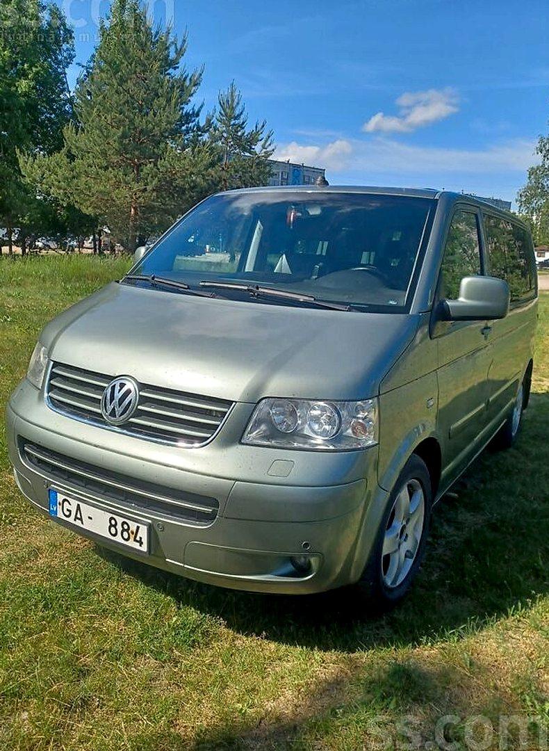 Volkswagen Multivan, 2004. gads