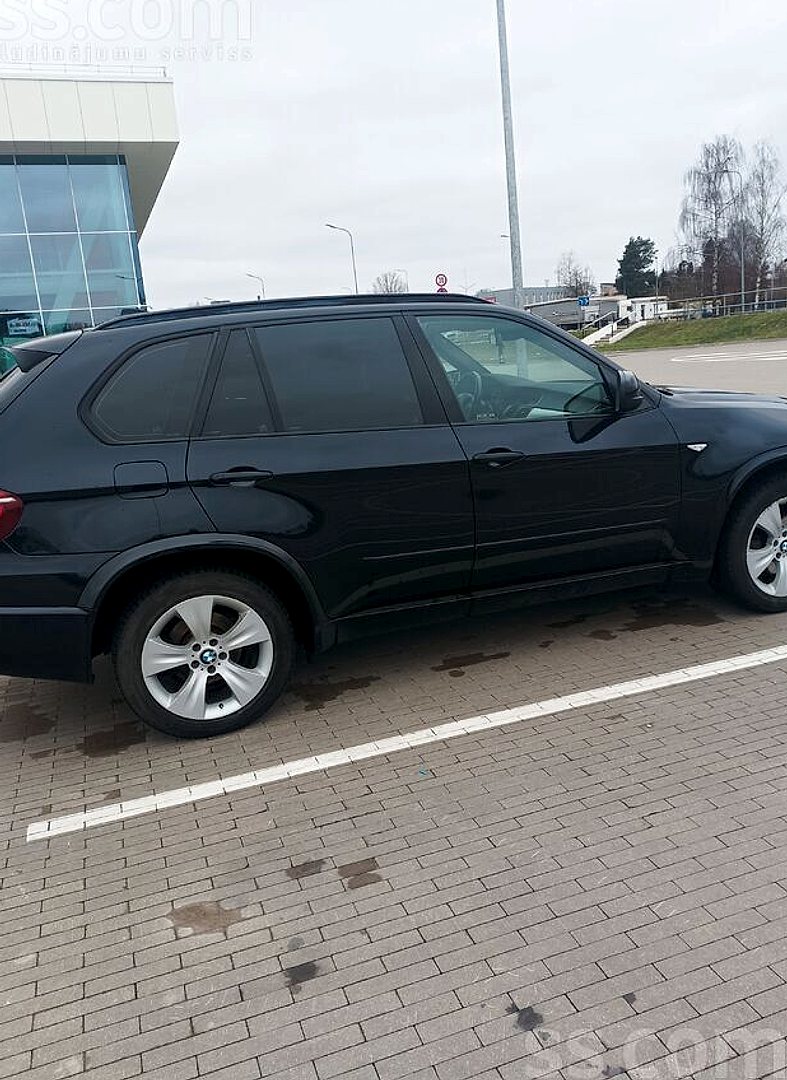 BMW X5 — foto 2