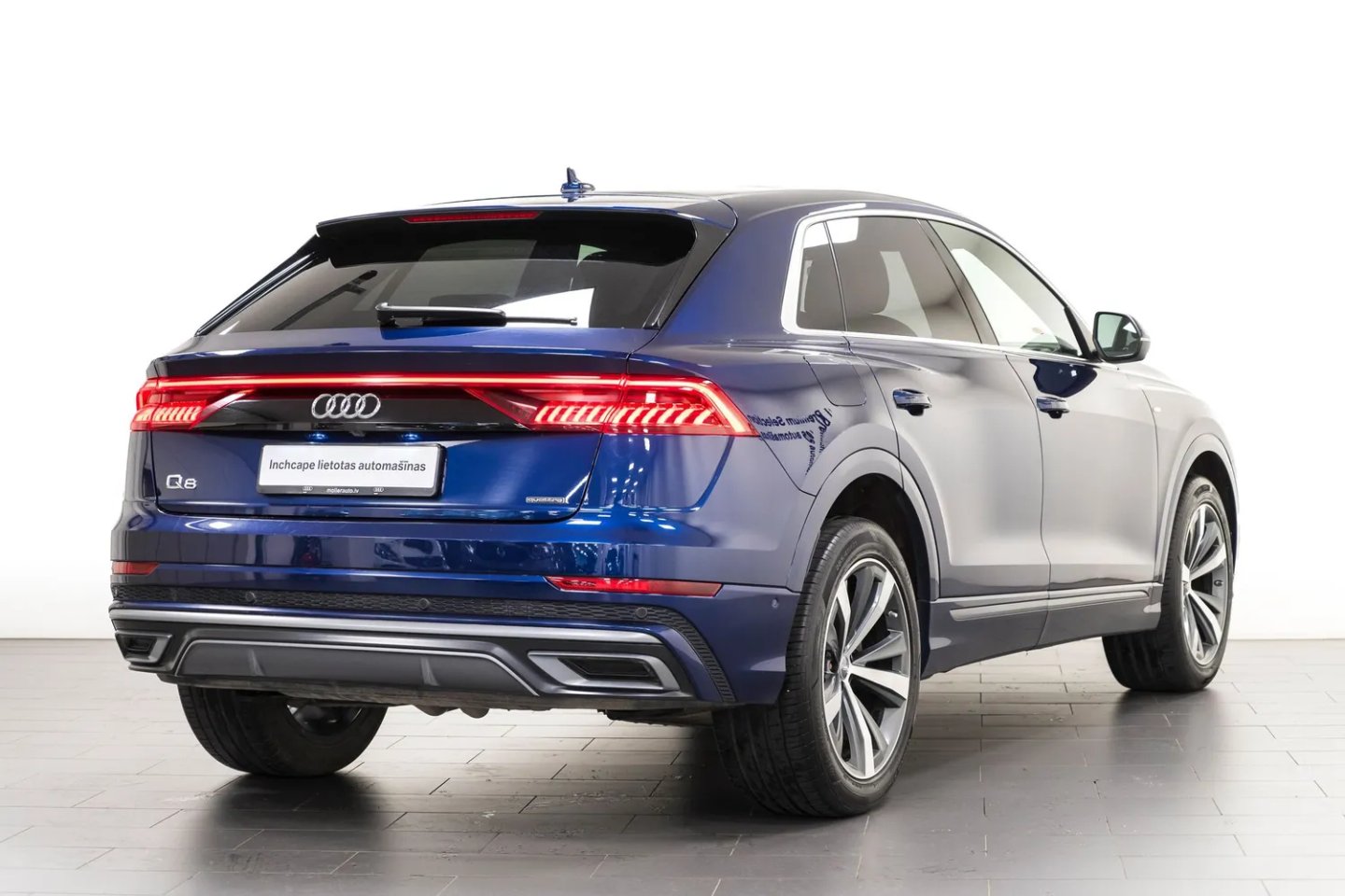 Audi Q8 — foto 2