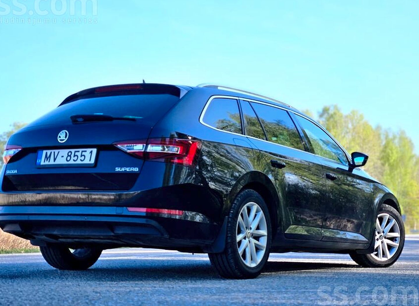 Škoda Superb — foto 3