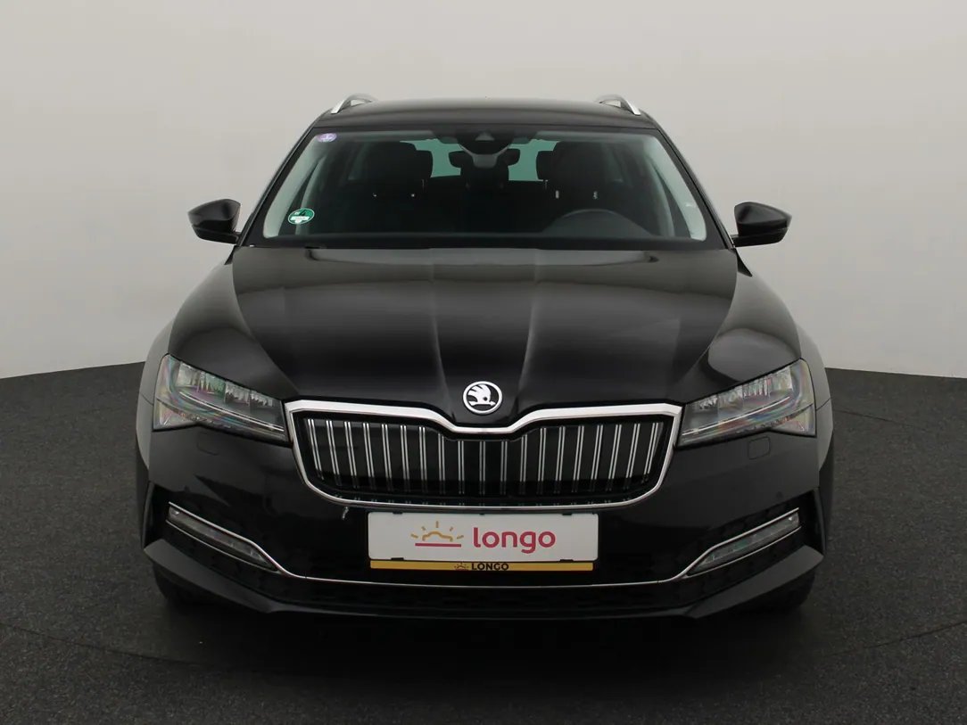 Škoda Superb — foto 4