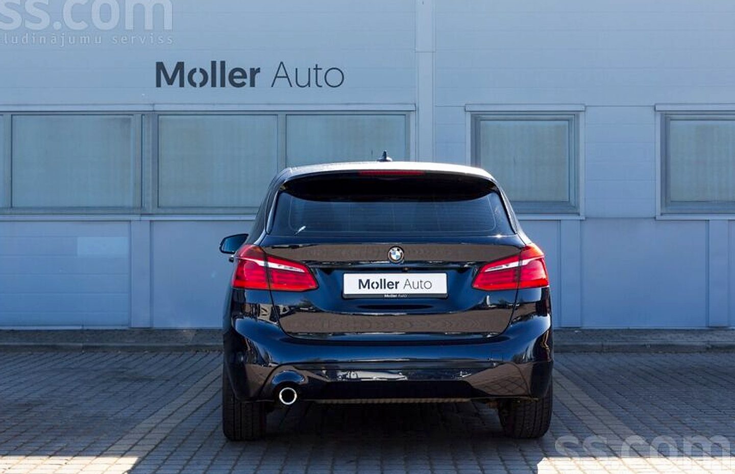 BMW 218 — foto 4