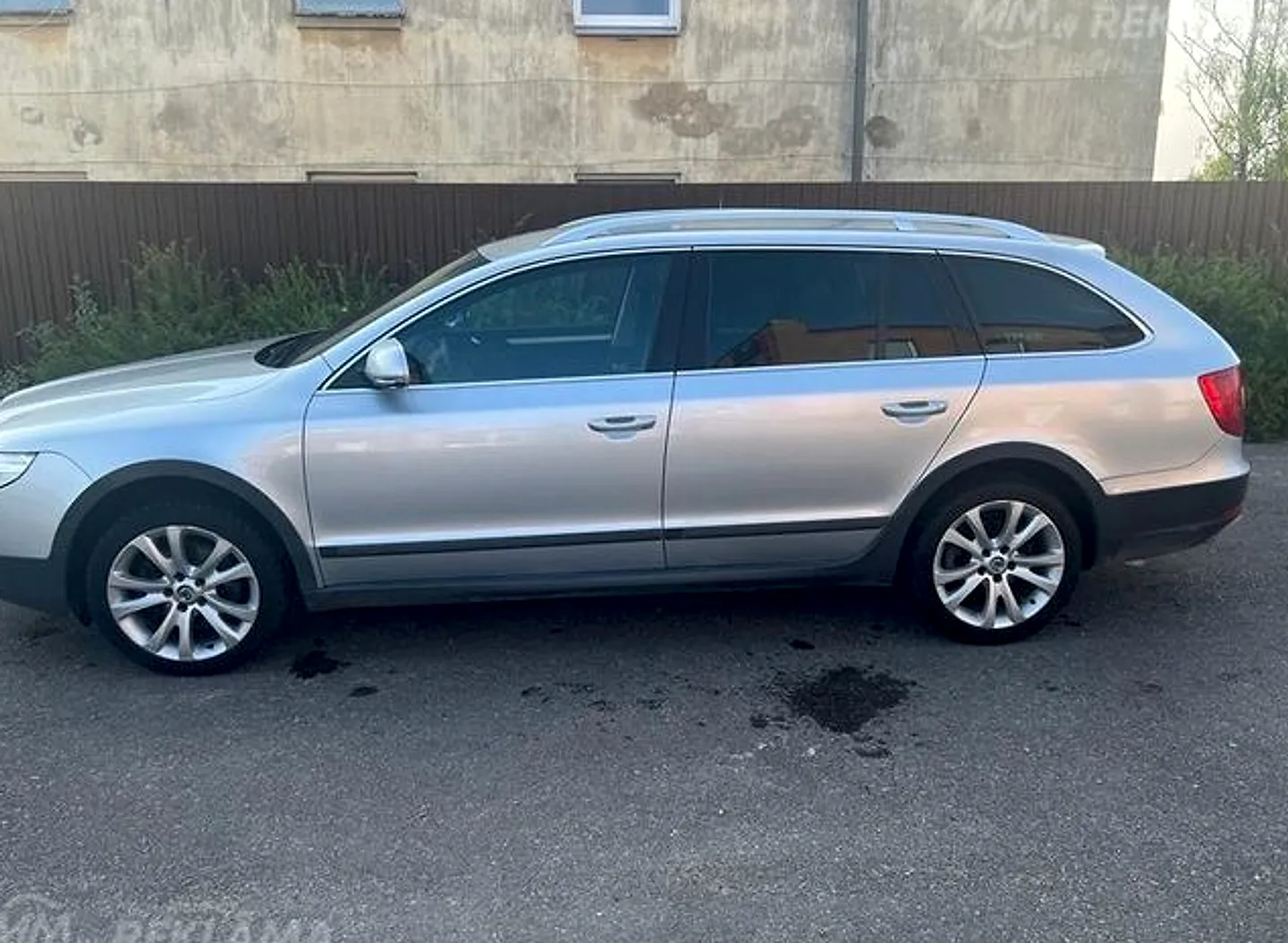 Škoda Superb, 2012. gads