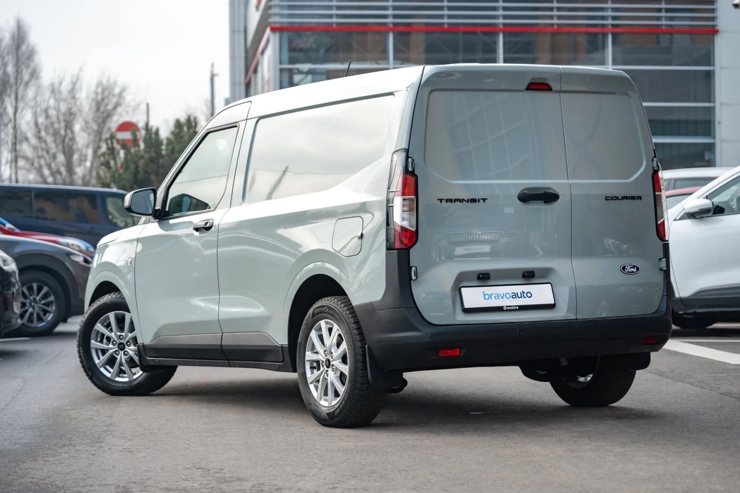 Ford TRANSIT COURIER — foto 4