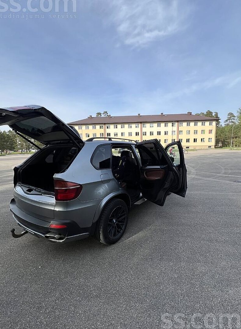 BMW X5 — foto 6