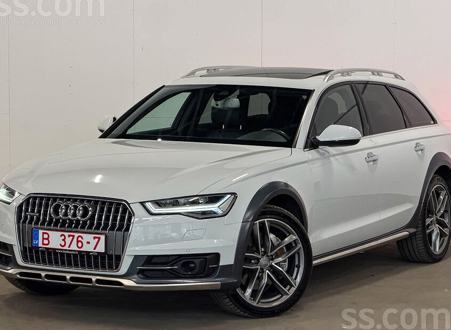 Audi Allroad, 2015. gads