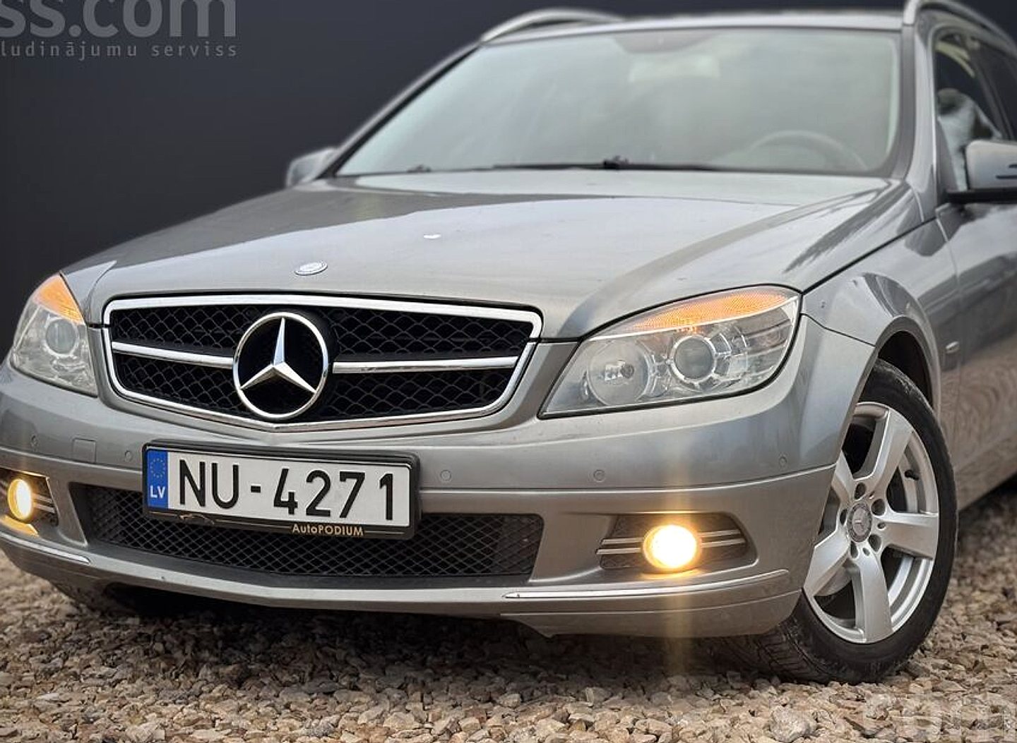 Mercedes-Benz C200 — foto 2