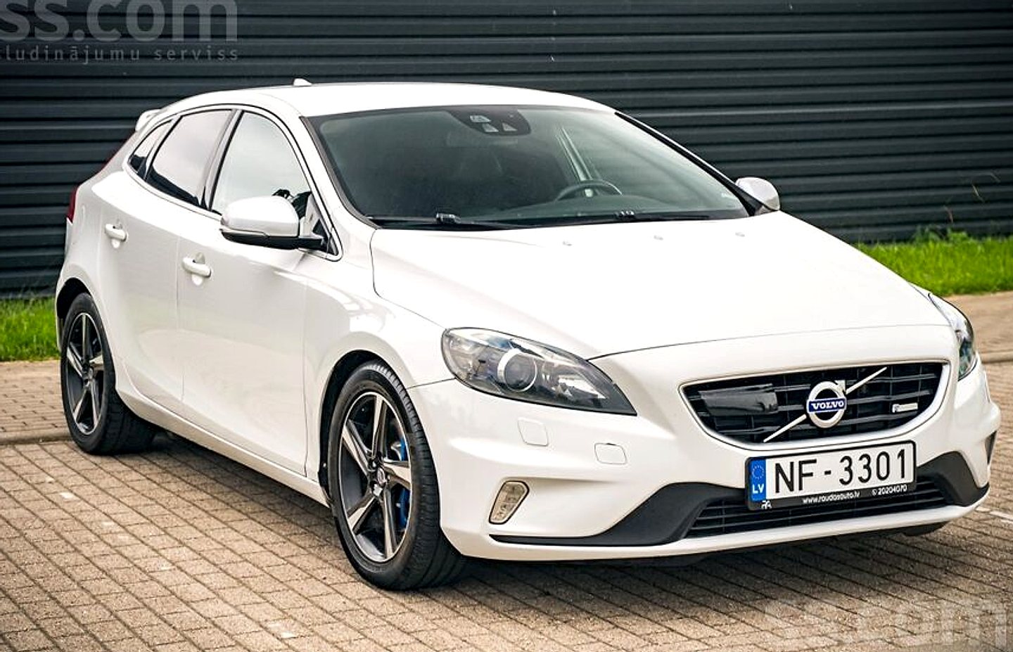 Volvo V40 — foto 3