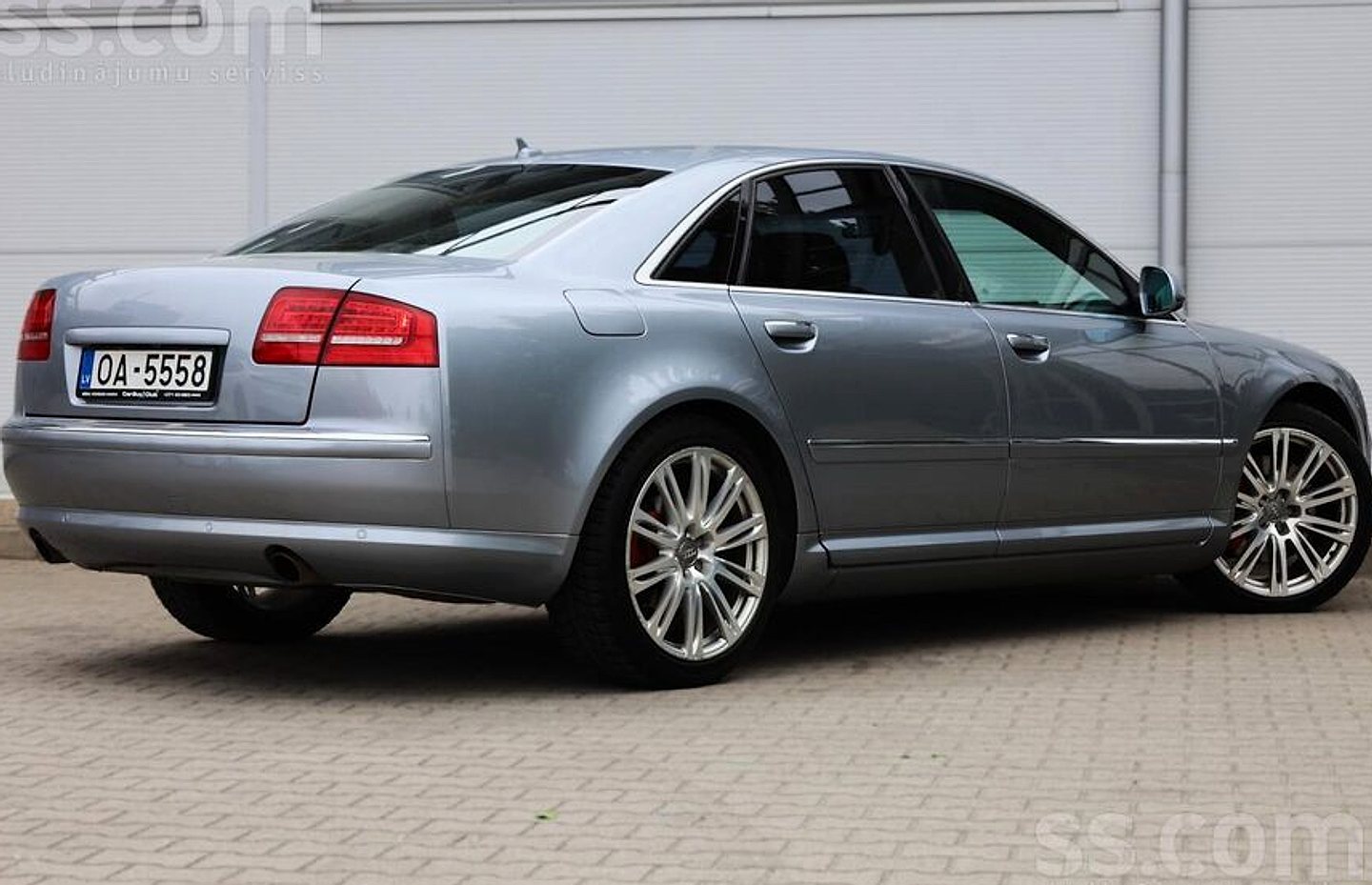 Audi A8 — foto 5