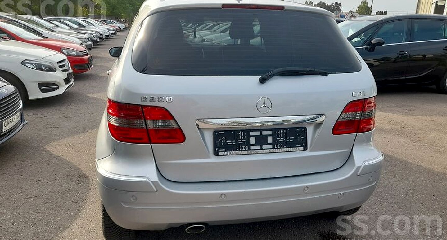 Mercedes-Benz B180 — foto 6