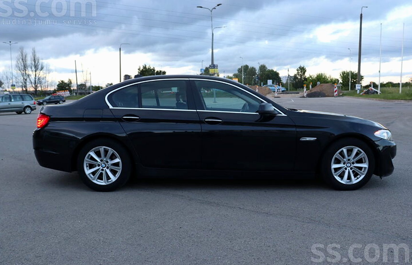 BMW 520 — foto 4