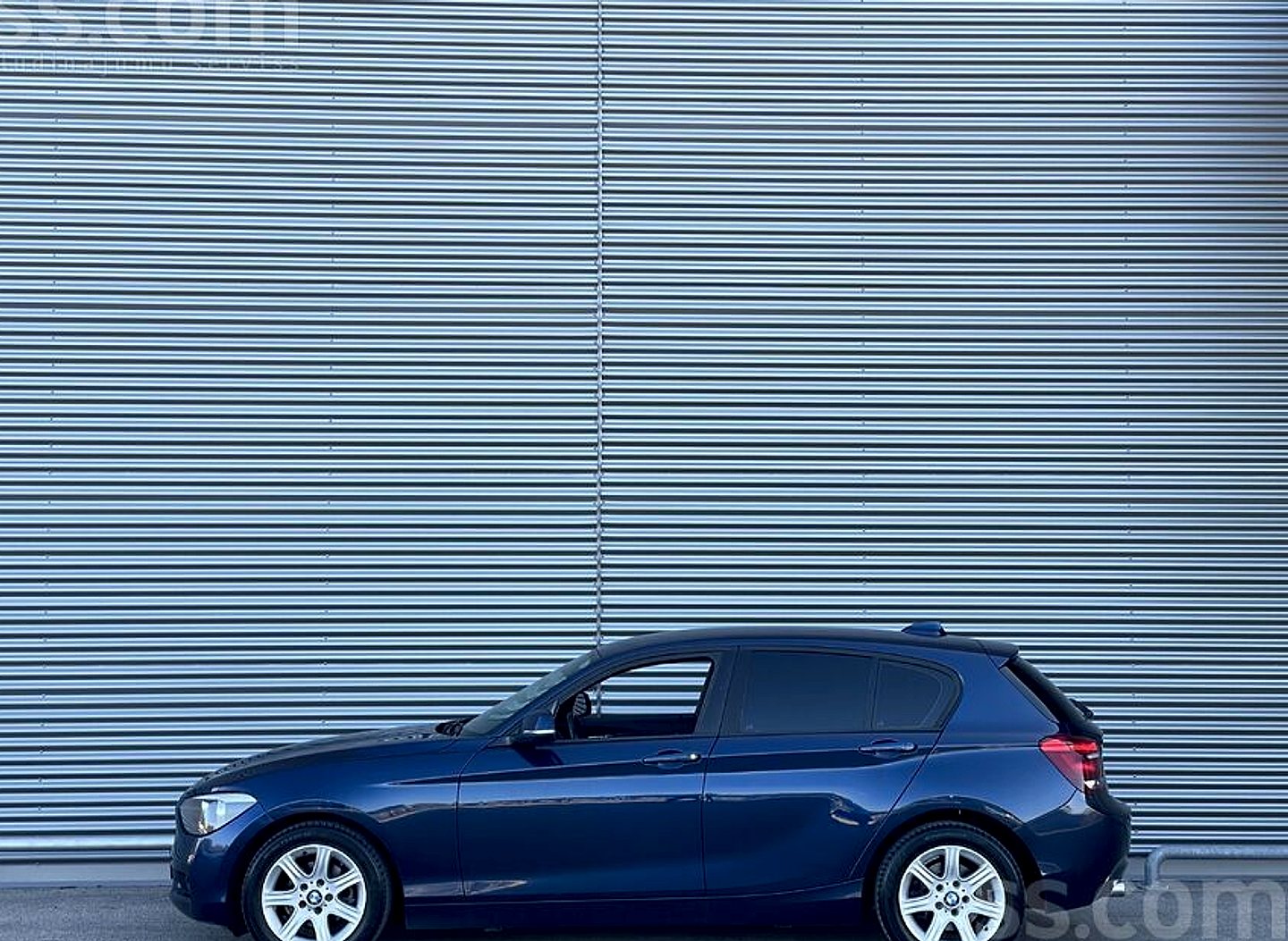 BMW 118 — foto 6