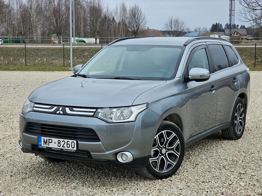 Mitsubishi Outlander, 2013. gads