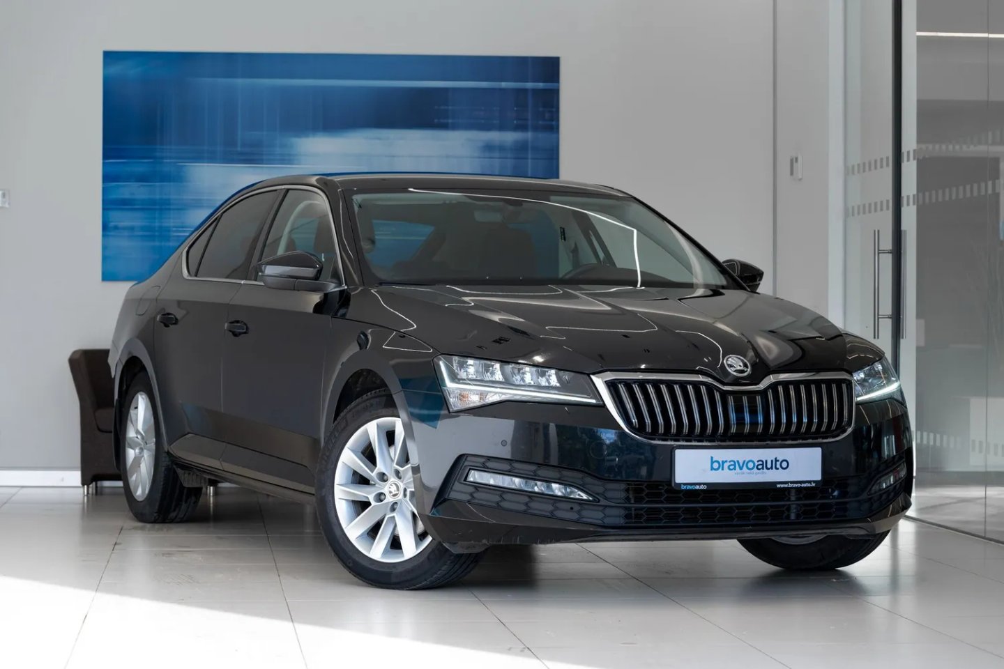 Škoda SUPERB — foto 2