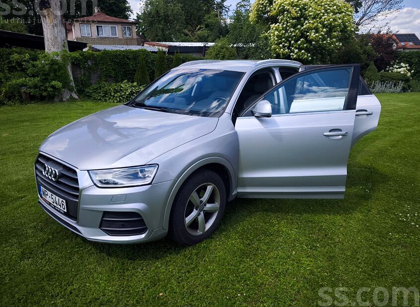 Audi Q3, 2015. gads
