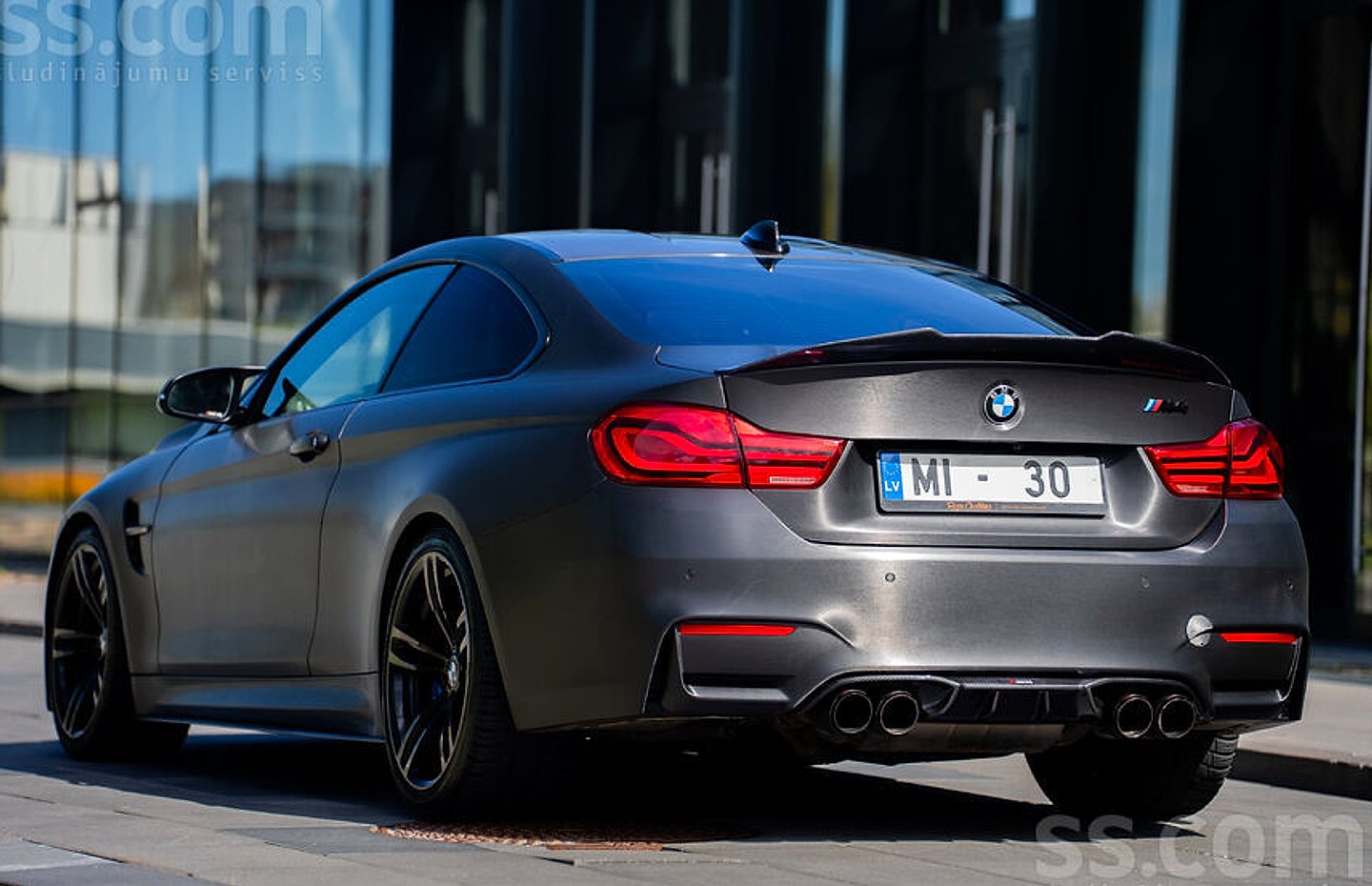 BMW M4 — foto 6