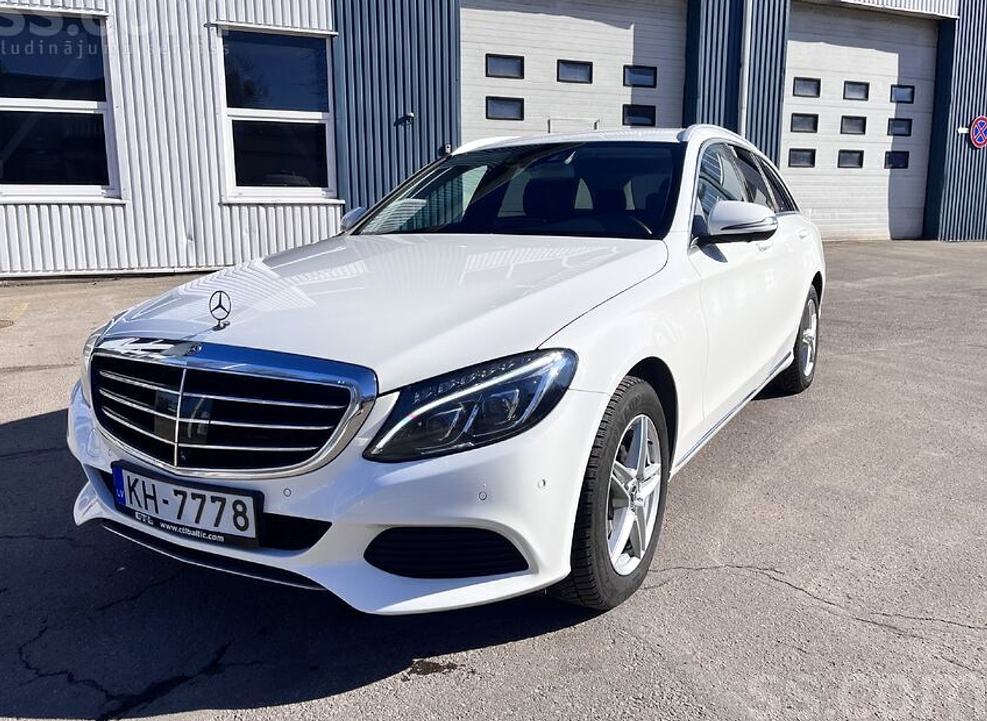 Mercedes-Benz C220 — foto 6