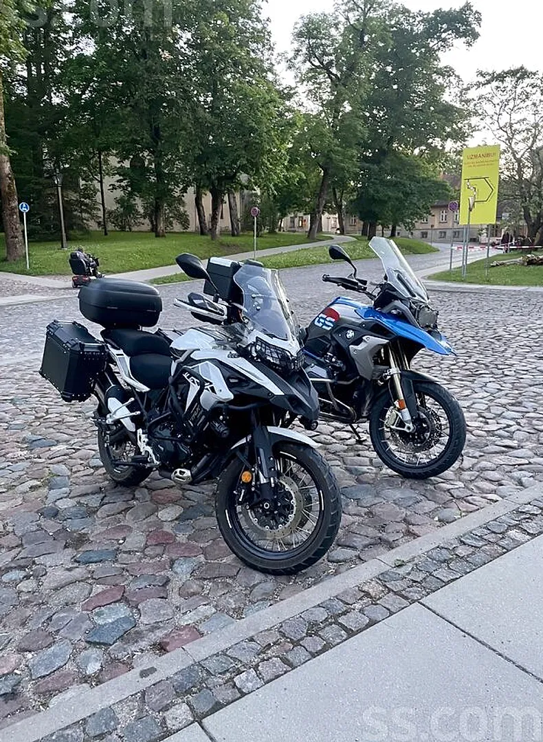 BMW Benelli trk, 2023. gads