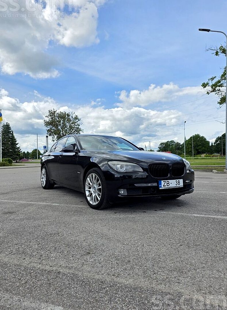 BMW 740 — foto 4