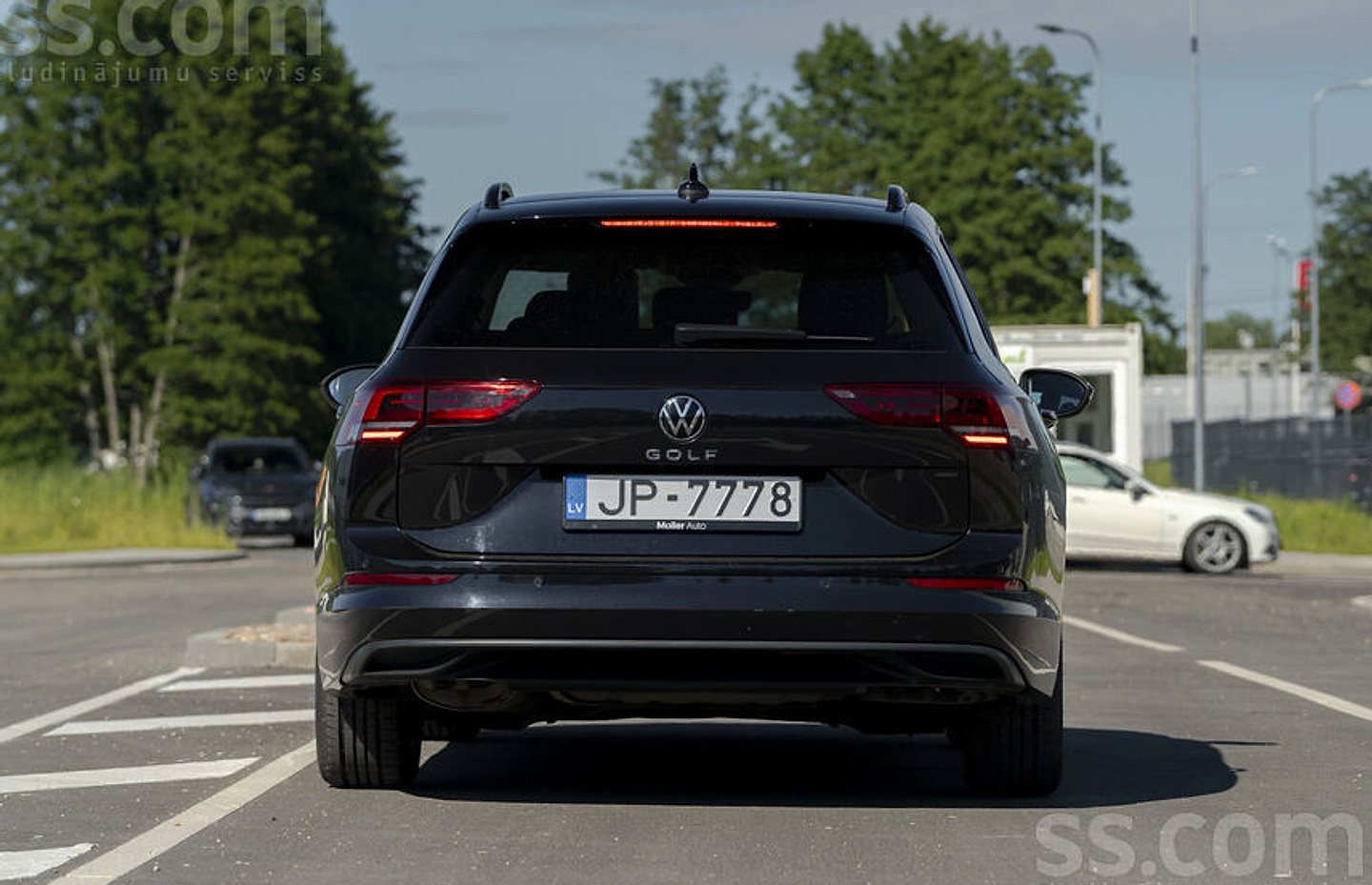 Volkswagen Golf 8 — foto 4