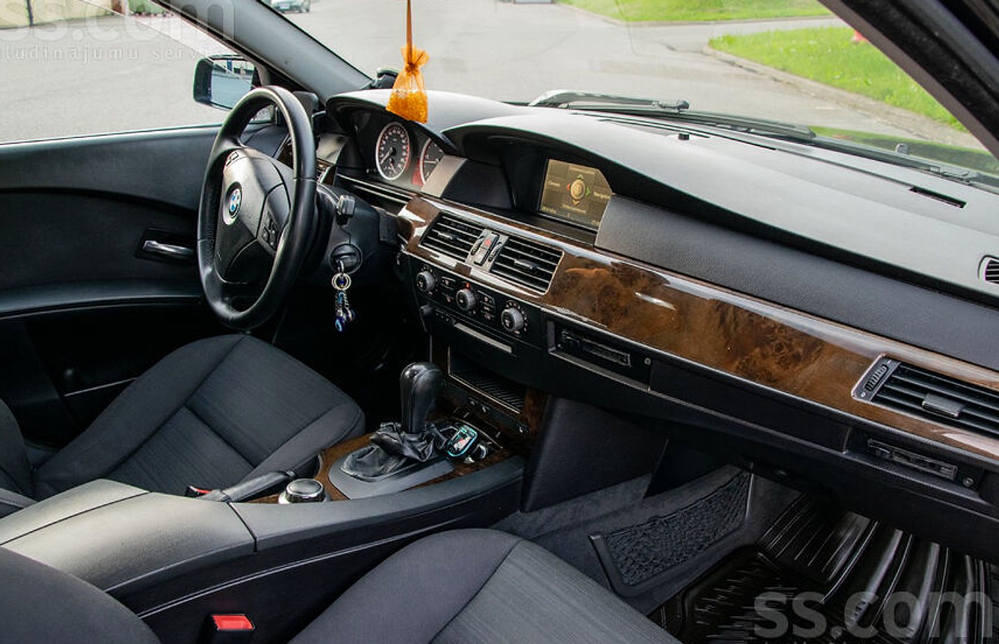 BMW 520 — foto 5