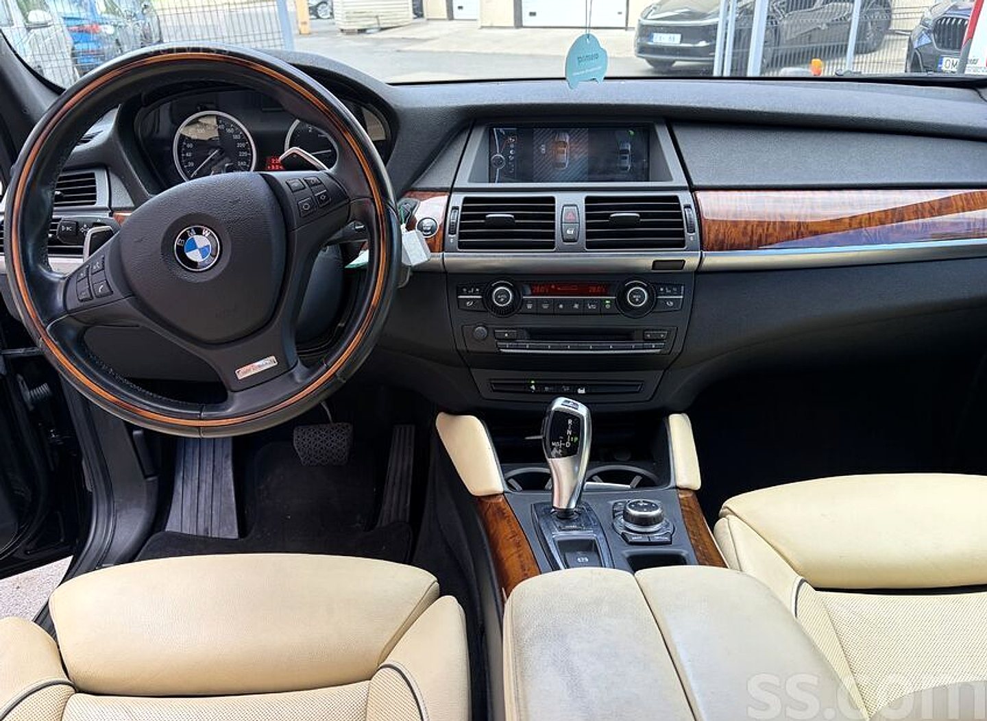 BMW X6 — foto 5