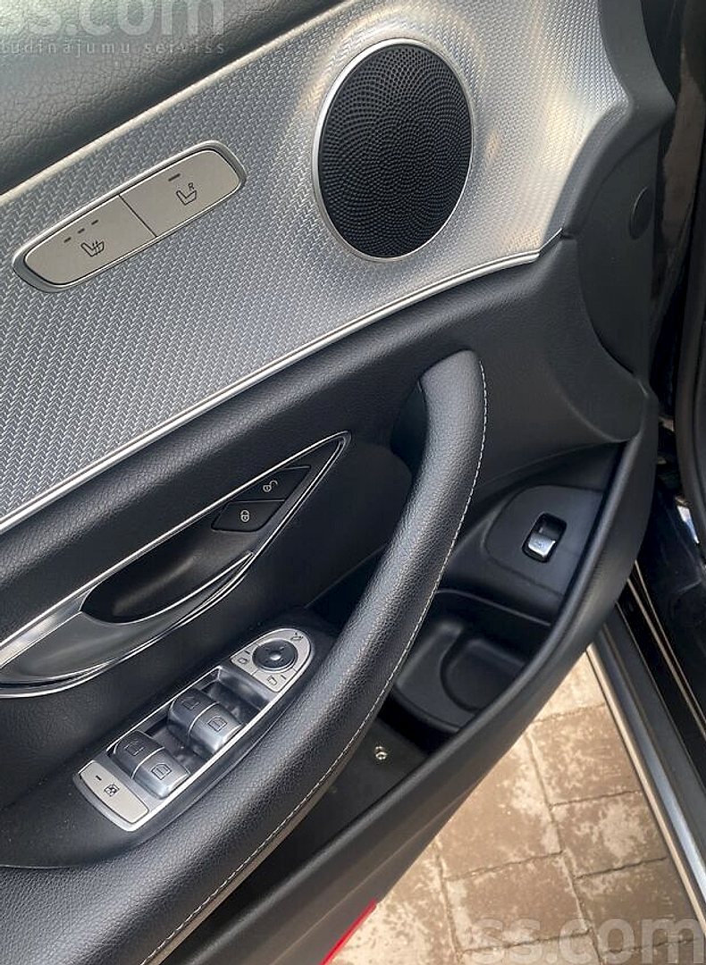 Mercedes-Benz E220 — foto 3