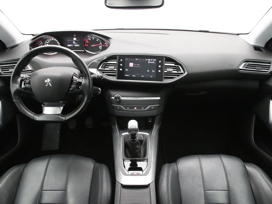 Peugeot 308 — foto 3