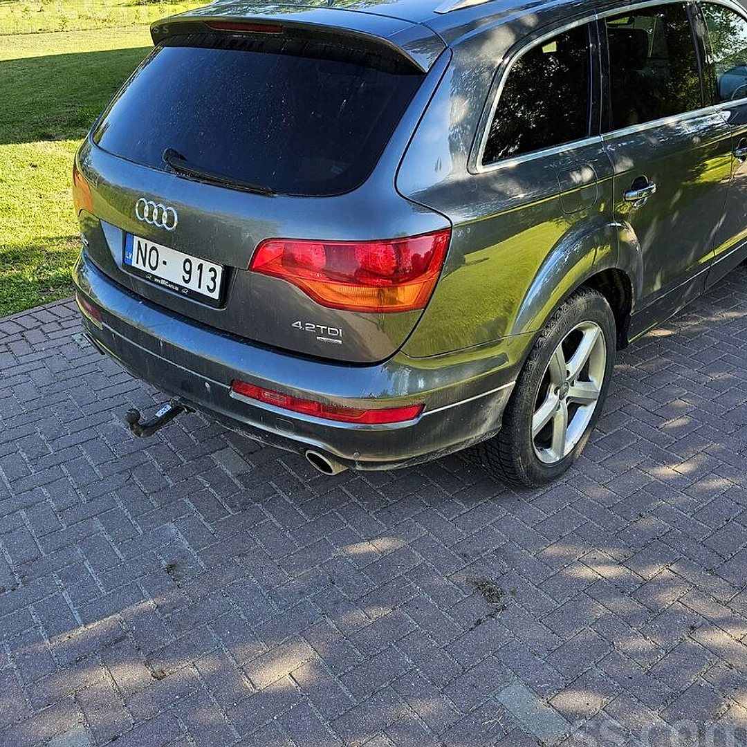Audi Q7 — foto 2