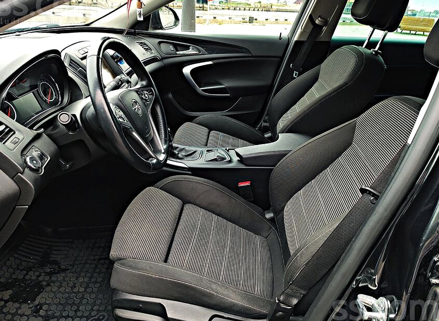 Opel Insignia — foto 5