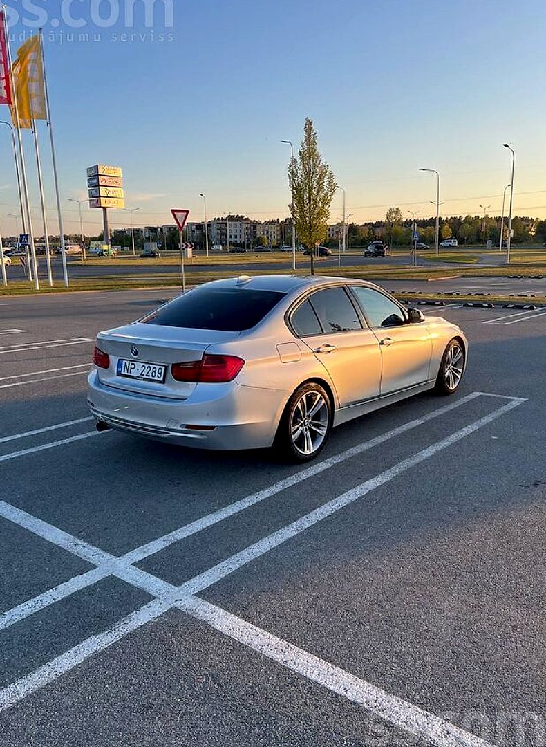 BMW 320 — foto 4