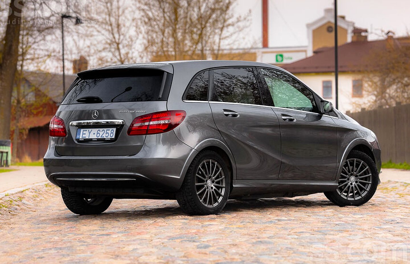 Mercedes-Benz B250 — foto 6
