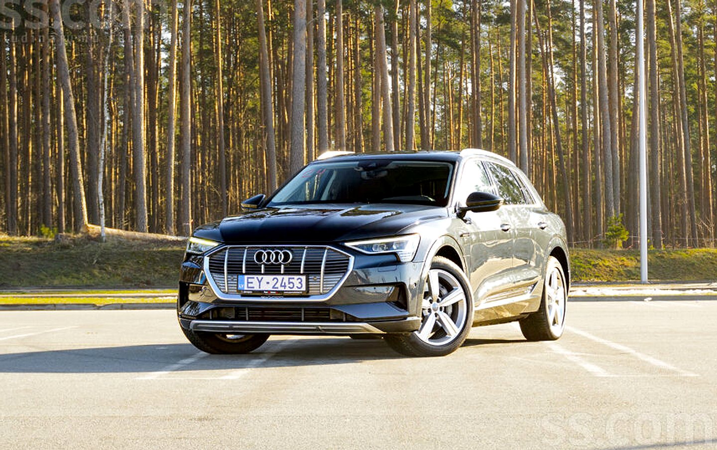 Audi E-tron — foto 3