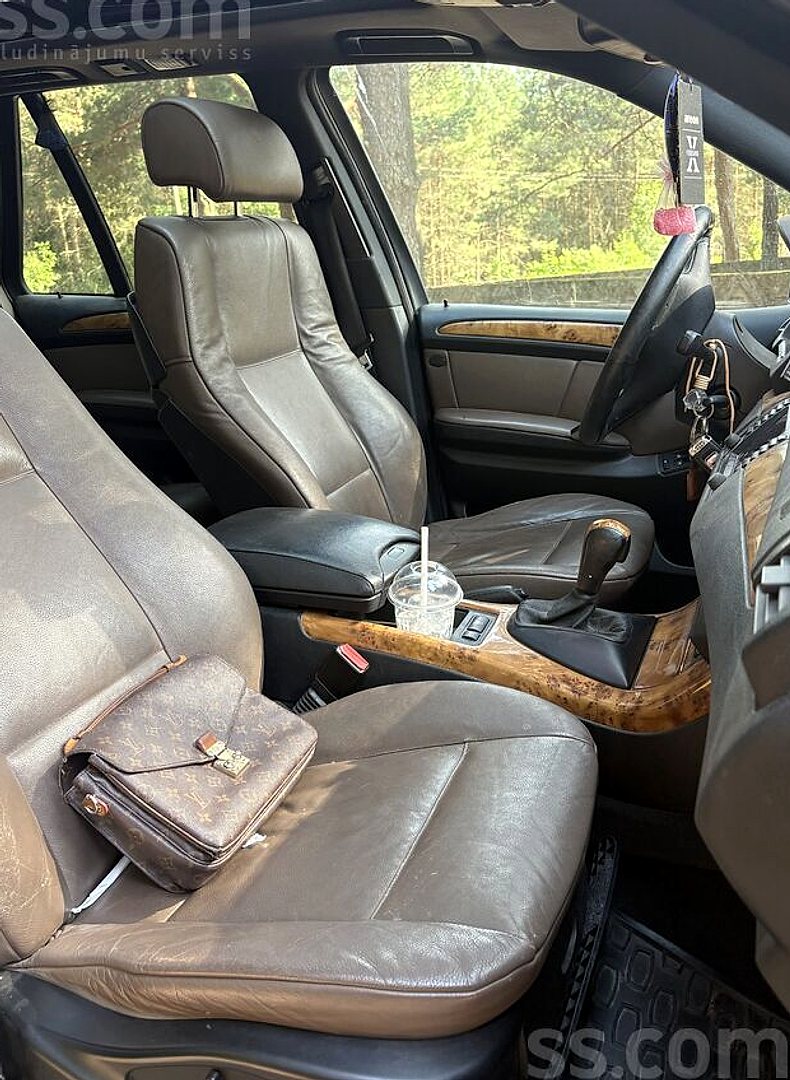 BMW X5 — foto 2