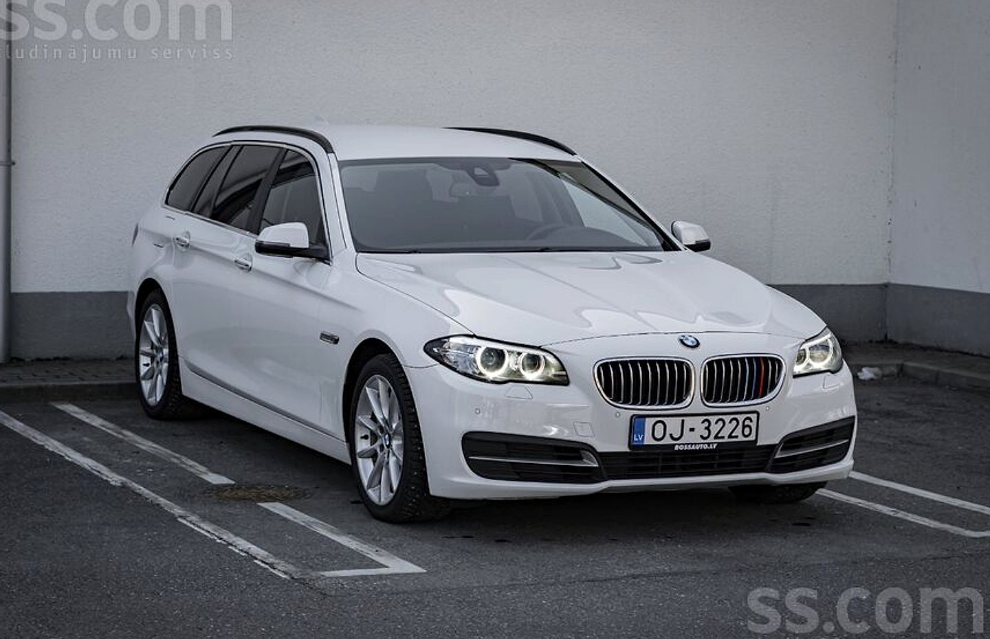 BMW 520 — foto 3