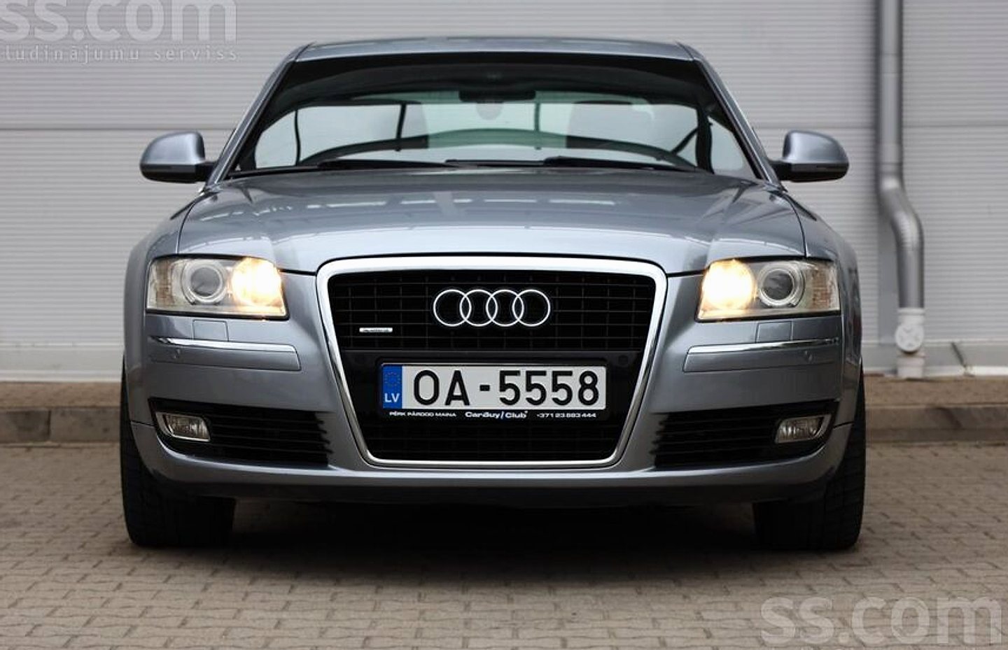 Audi A8 — foto 2