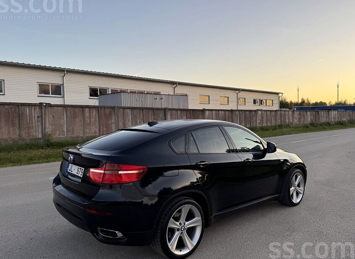 BMW X6 — foto 2