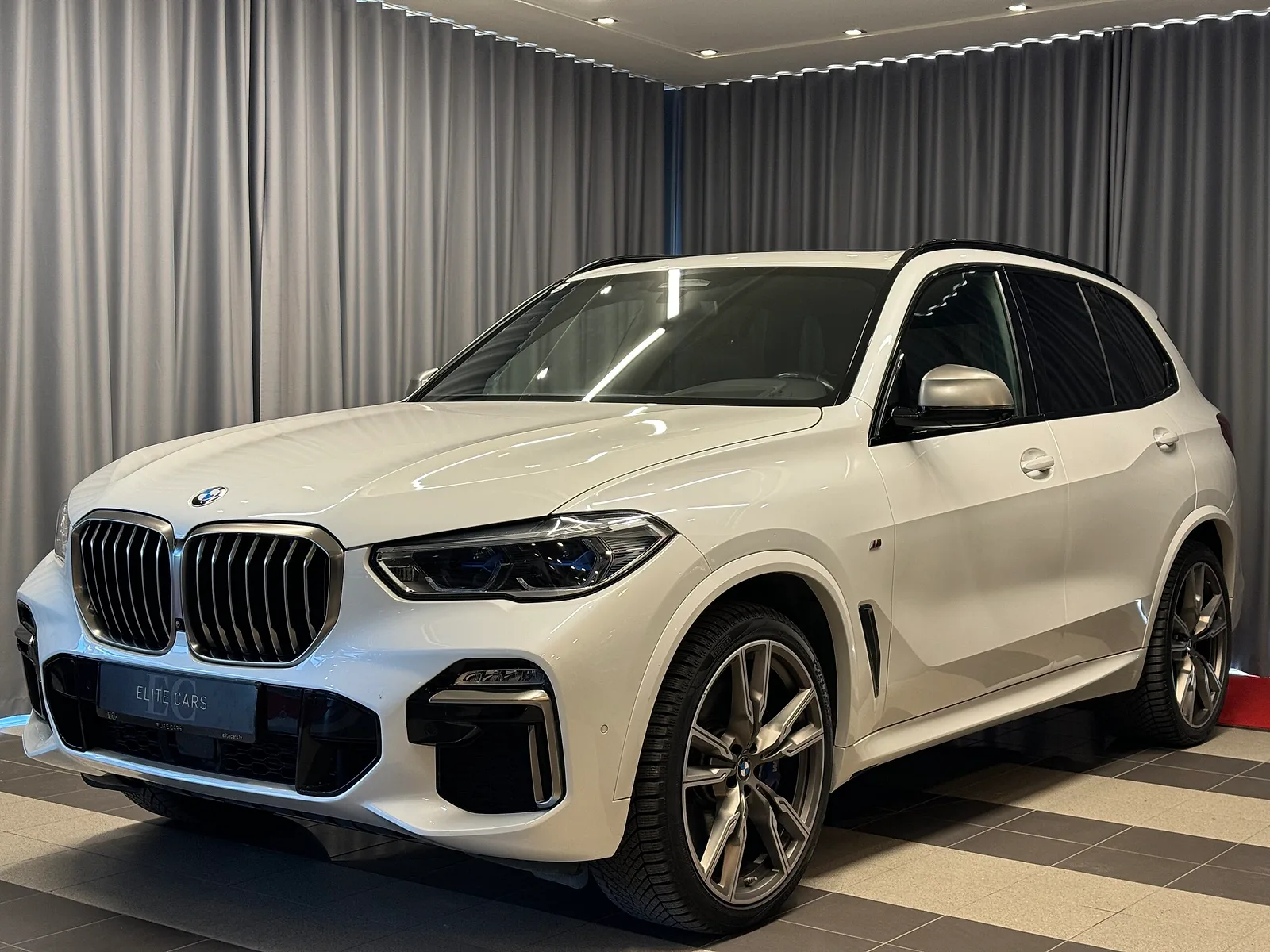 BMW X5, 2018. gads