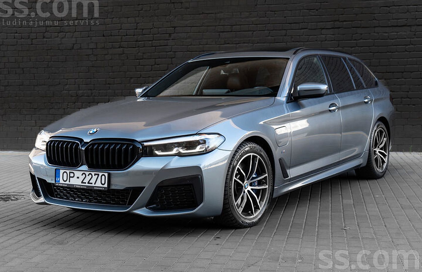 BMW 530 — foto 6
