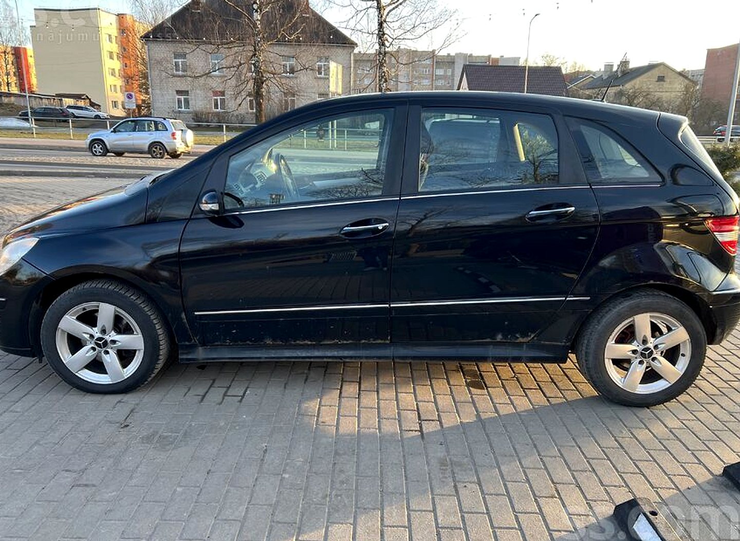 Mercedes-Benz B180 — foto 3
