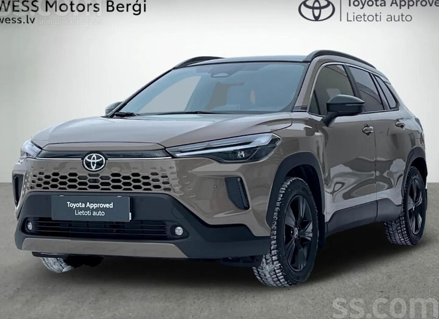 Toyota Corolla Cross, 2025. gads