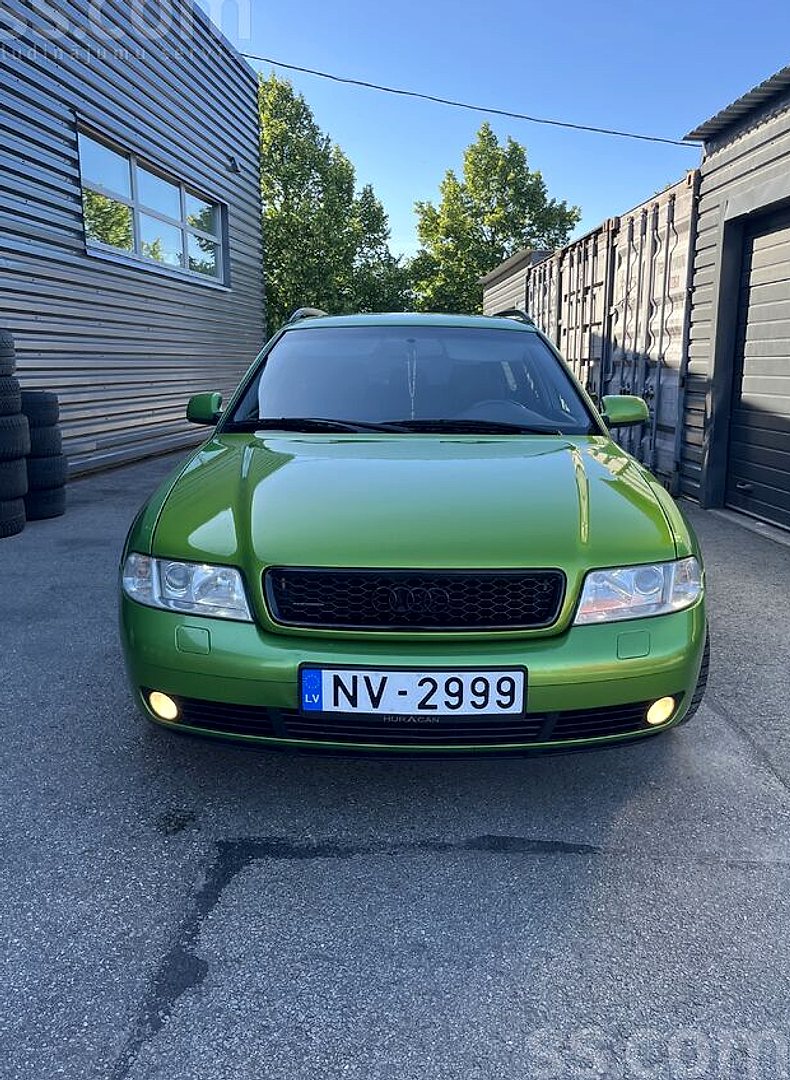 Audi Quattro, 2000. gads
