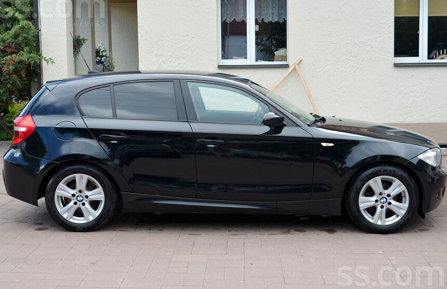 BMW 118 — foto 6