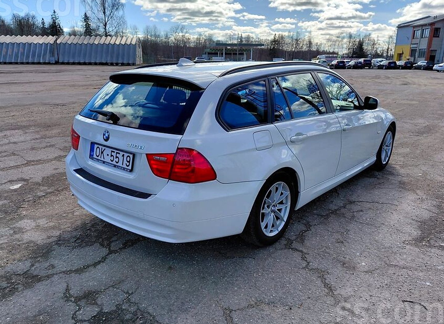 BMW 318 — foto 4