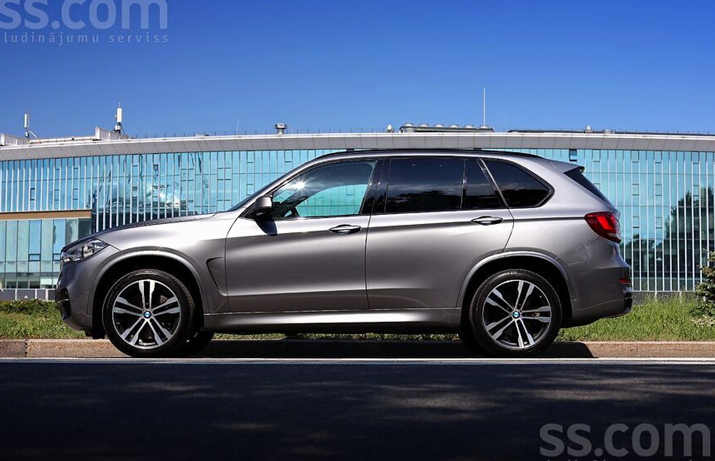 BMW X5 — foto 2