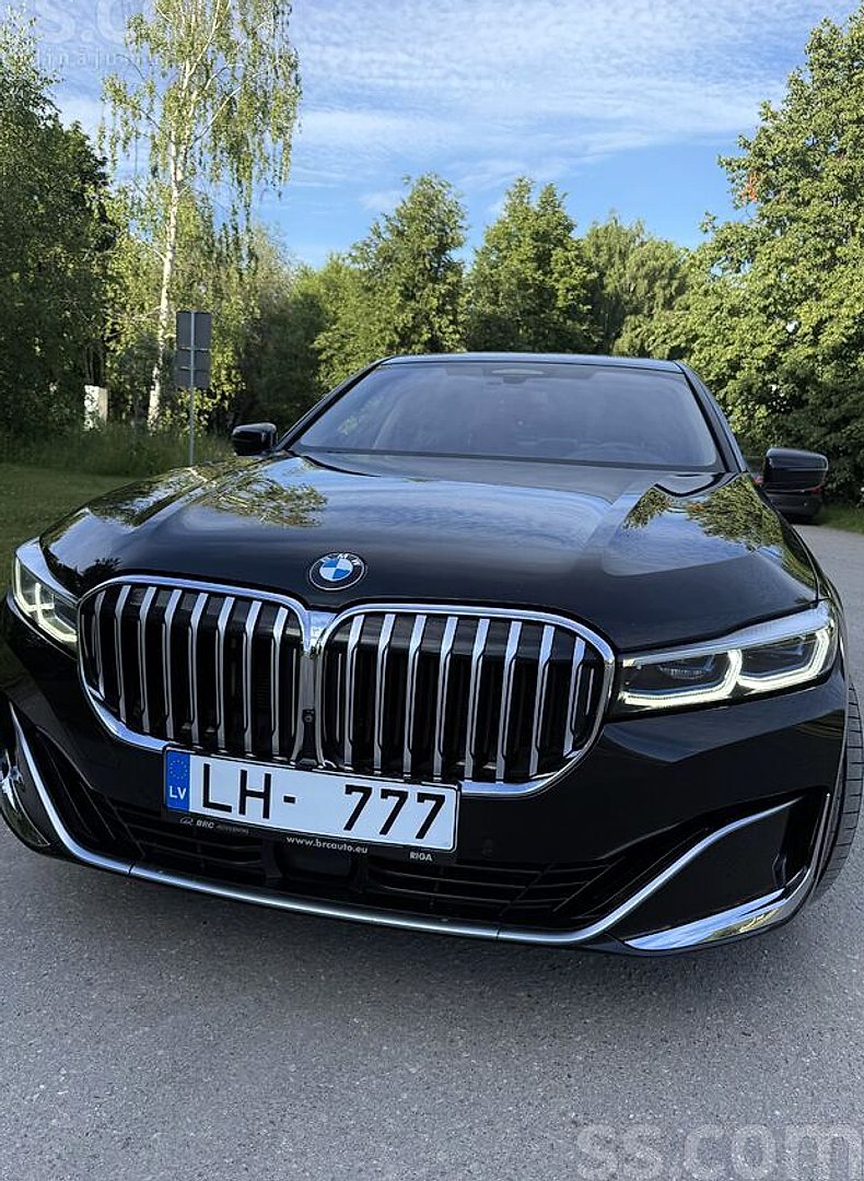 BMW 740, 2020. gads